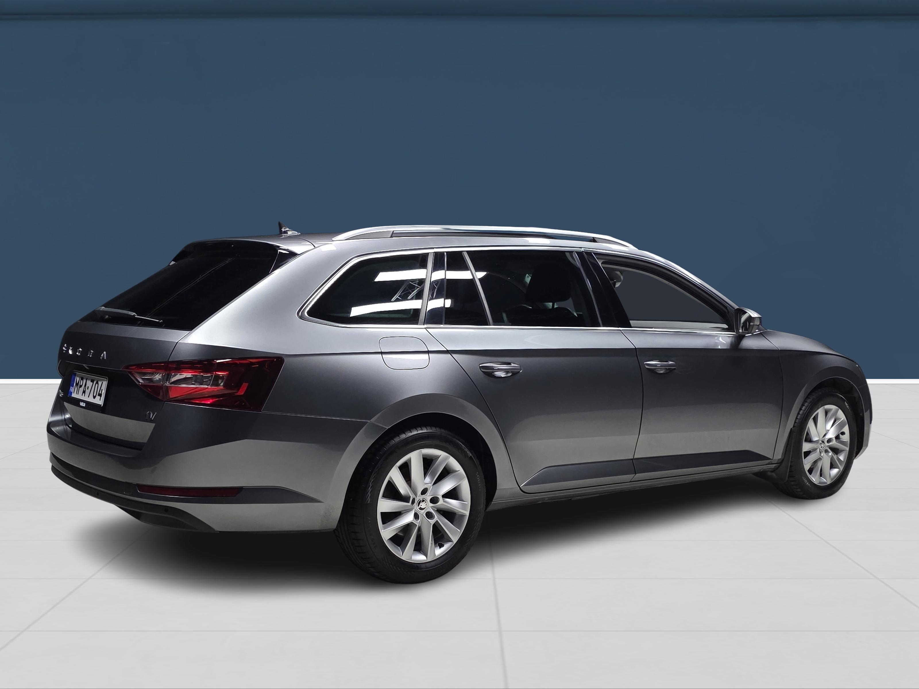 Skoda Superb 2023, kuva 4/15