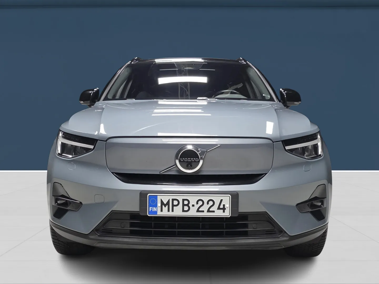 Autokuva 2 - MPB-224