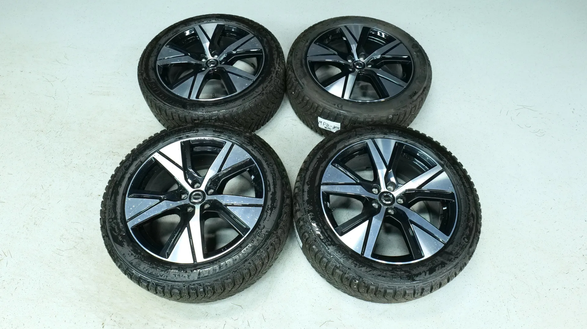 Autokuva 19 - MPB-809