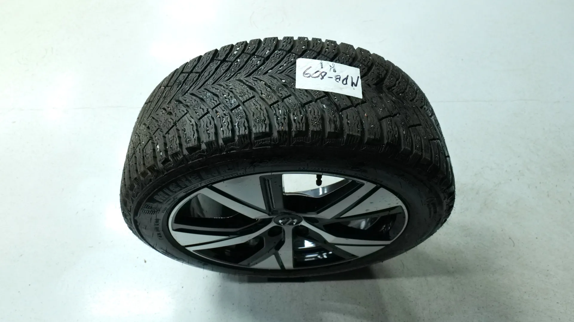 Autokuva 20 - MPB-809