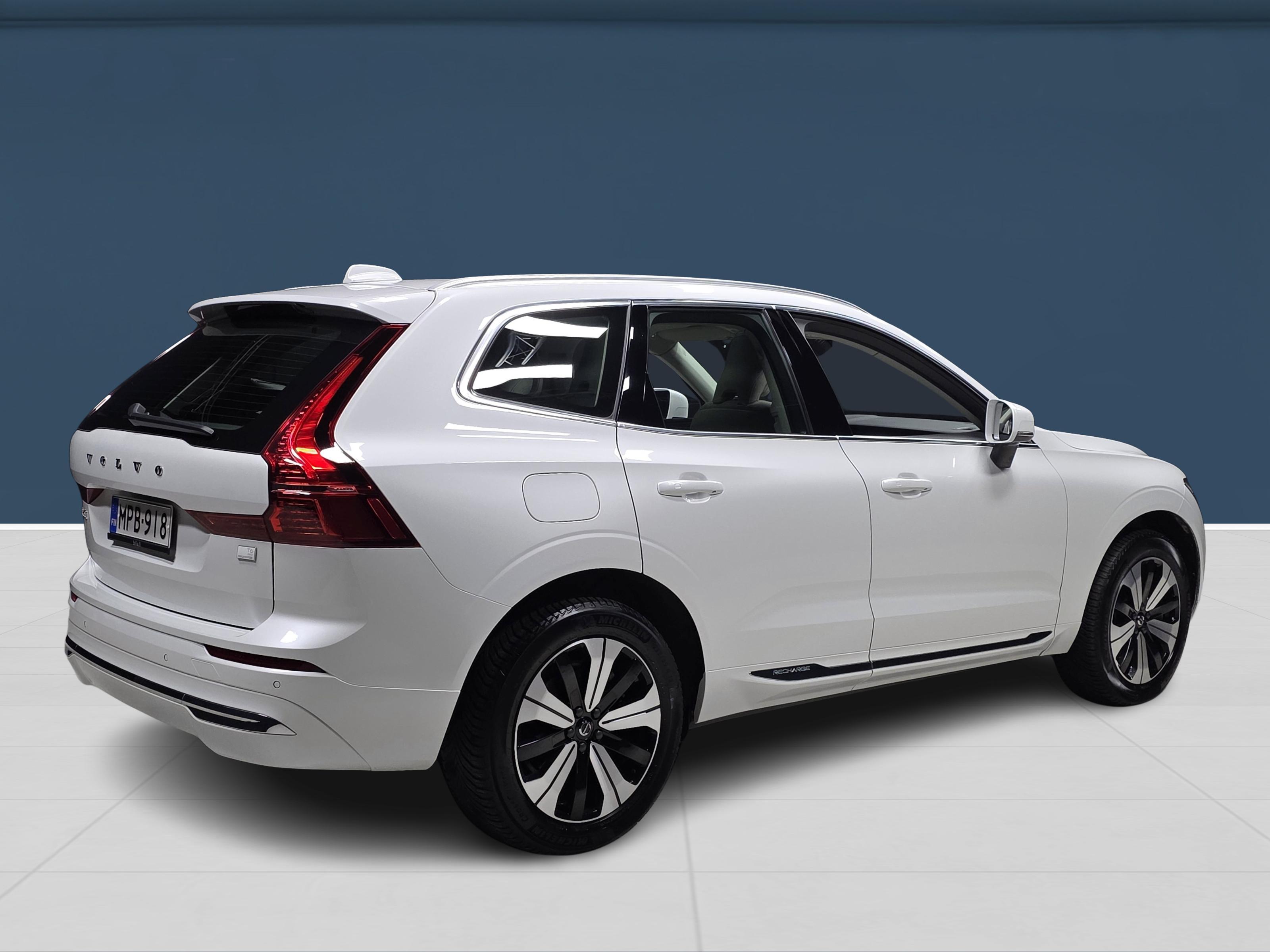 Volvo XC60 2024, photo 4/17