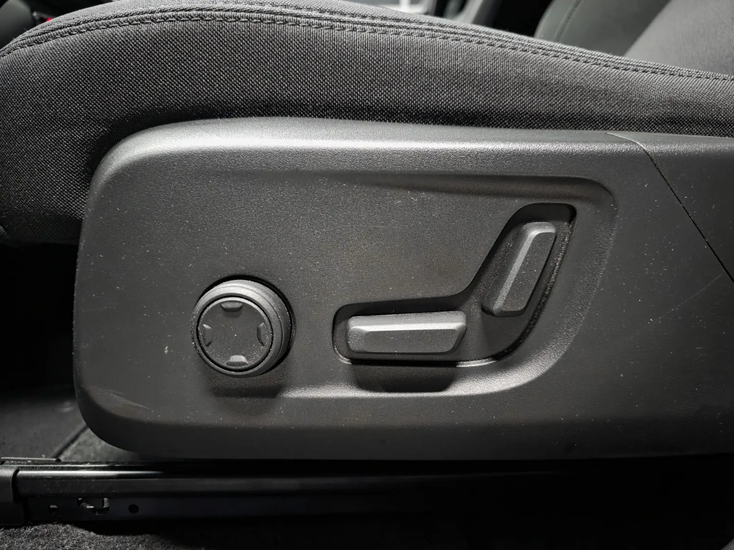 Autokuva 16 - MPH-509