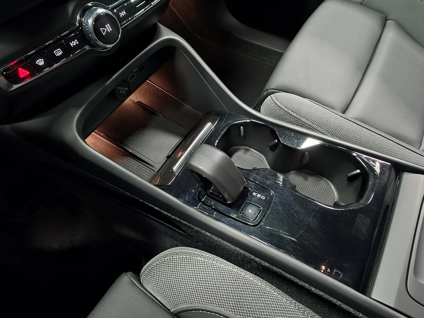 Autokuva 14 - MPN-784