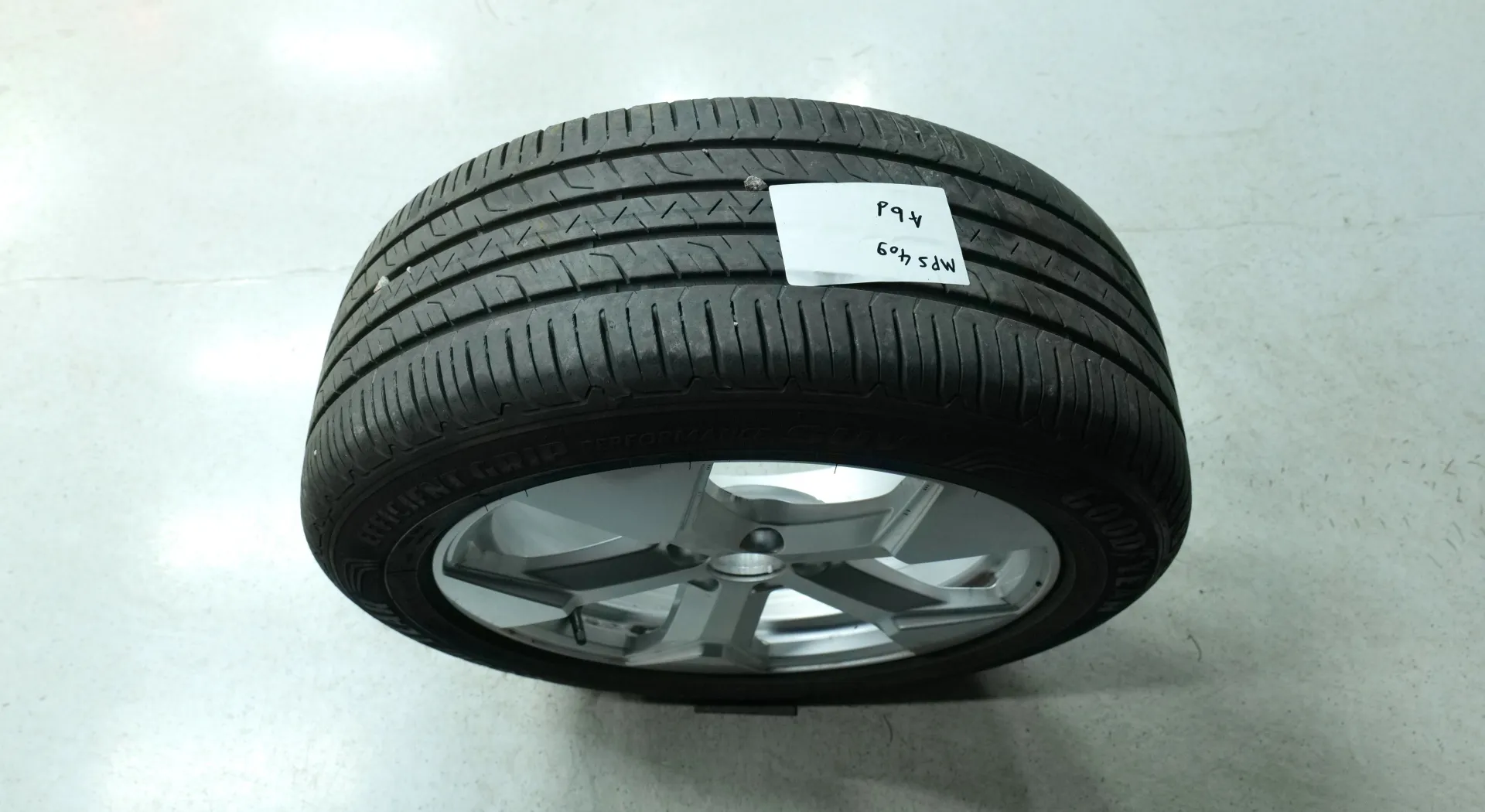 Autokuva 17 - MPS-409