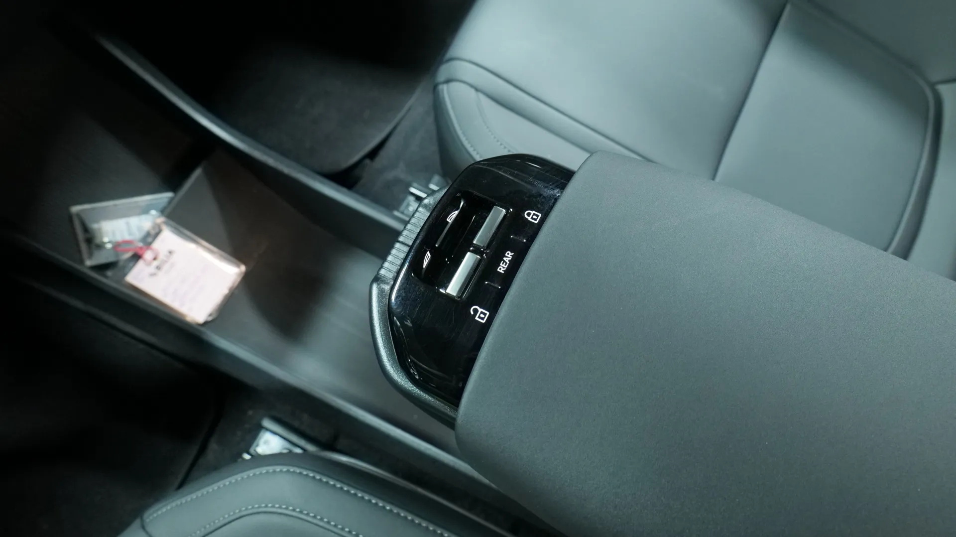 Autokuva 7 - MPS-409