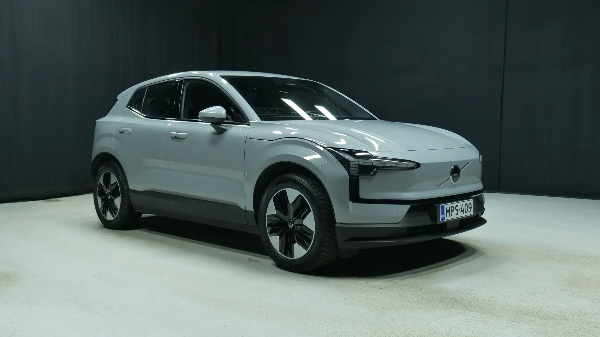 Autokuva 5 - MPS-409