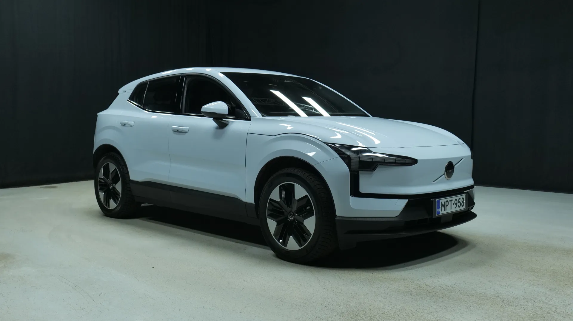 Autokuva 5 - MPT-958