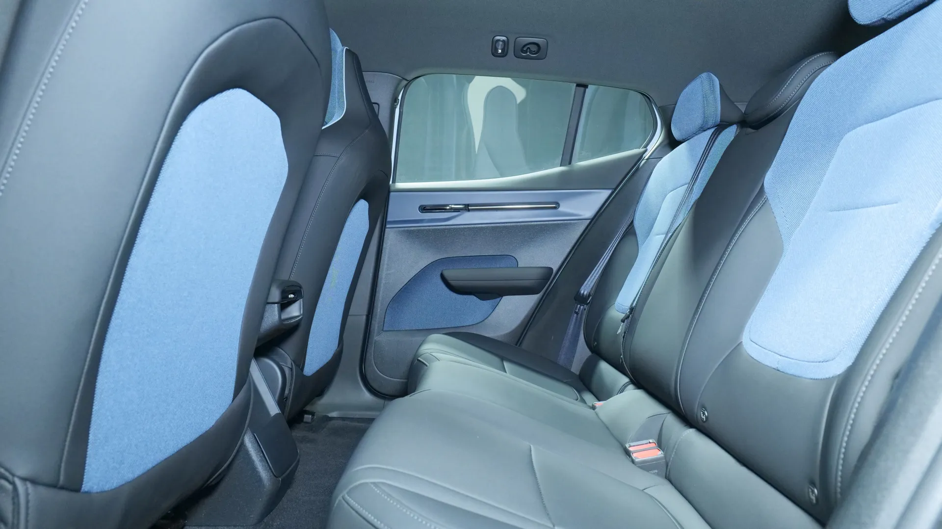 Autokuva 14 - MPT-960