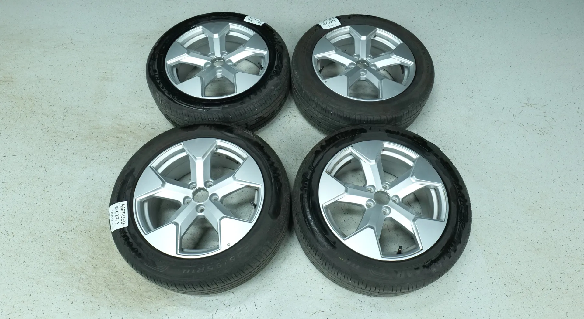 Autokuva 17 - MPT-960