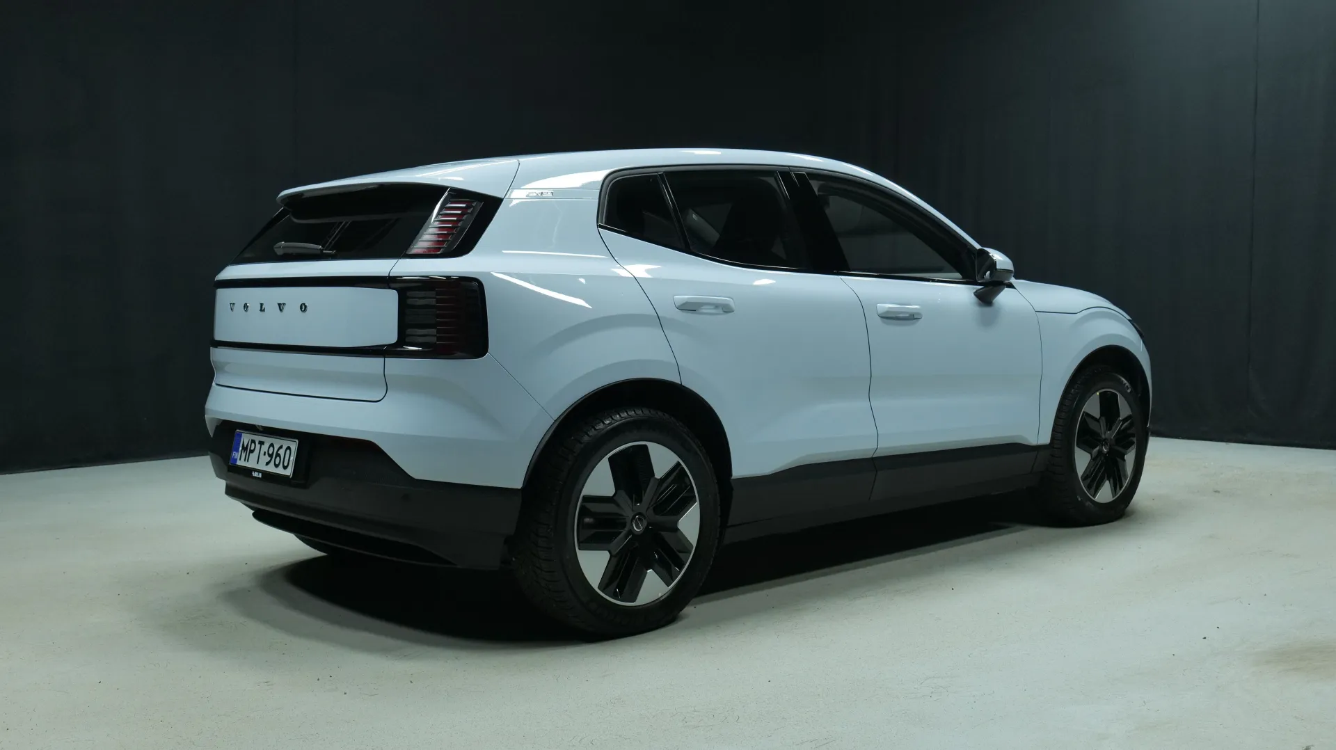 Autokuva 3 - MPT-960