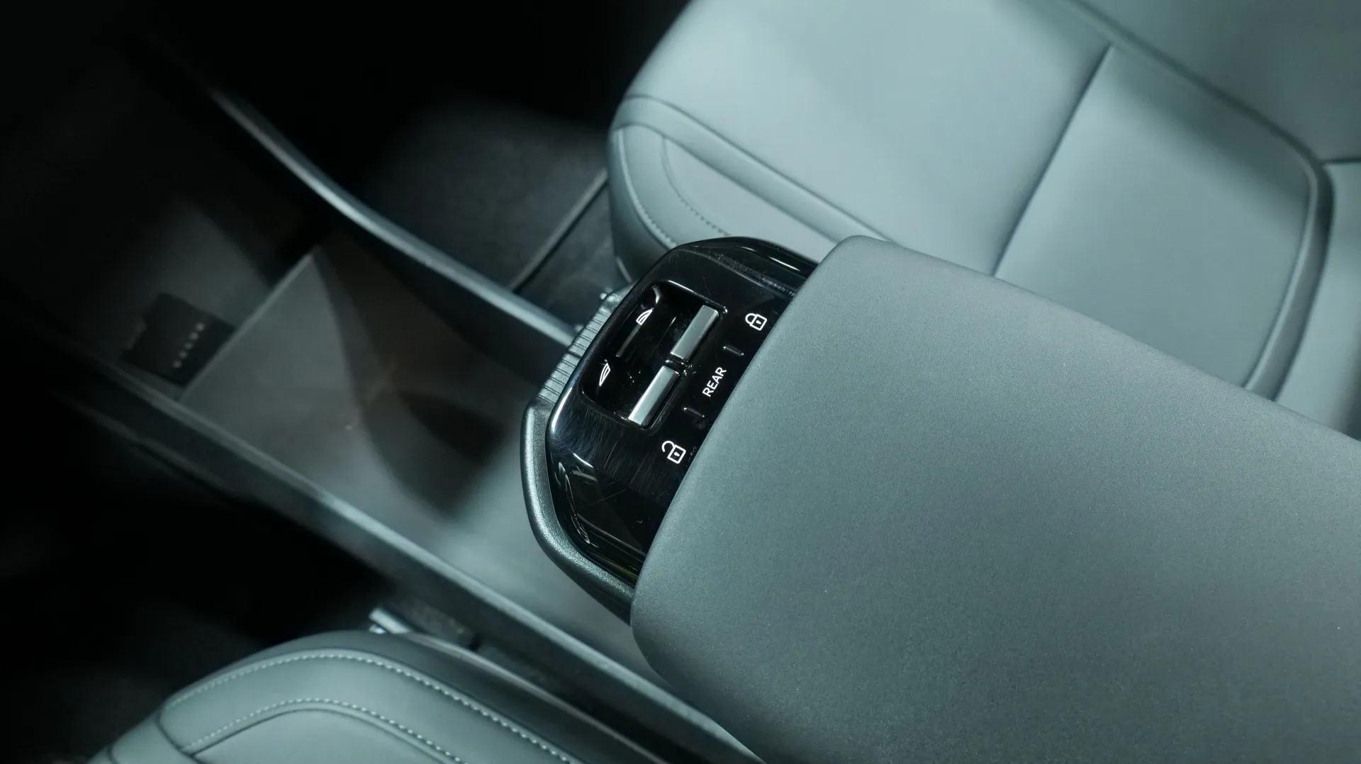 Autokuva 9 - MPT-962