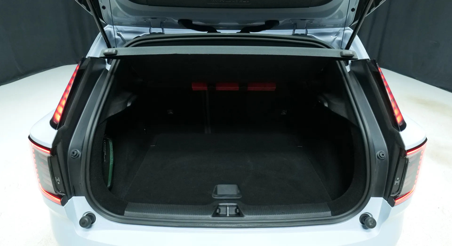 Autokuva 14 - MPT-964