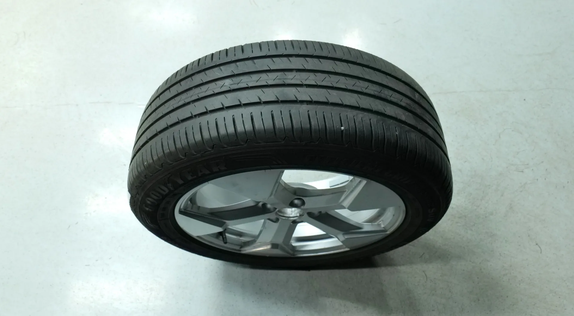 Autokuva 17 - MPT-964