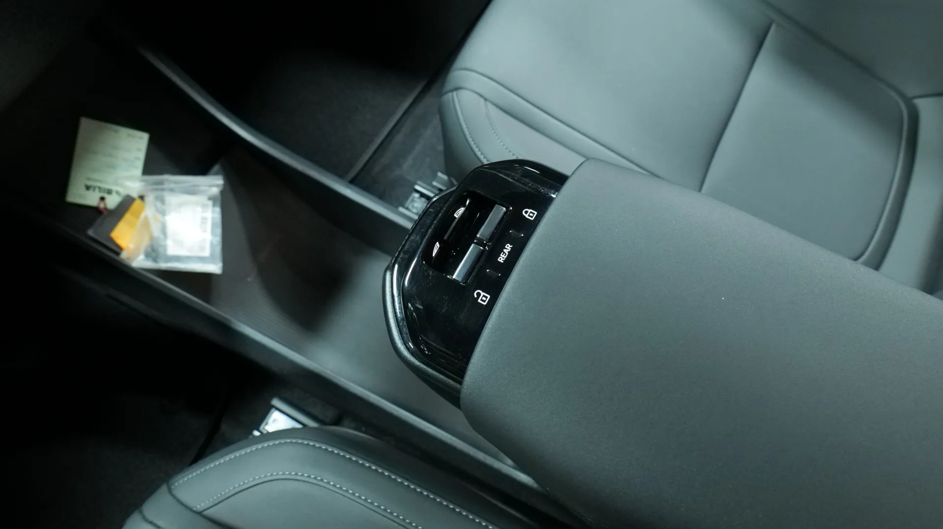 Autokuva 7 - MPT-964