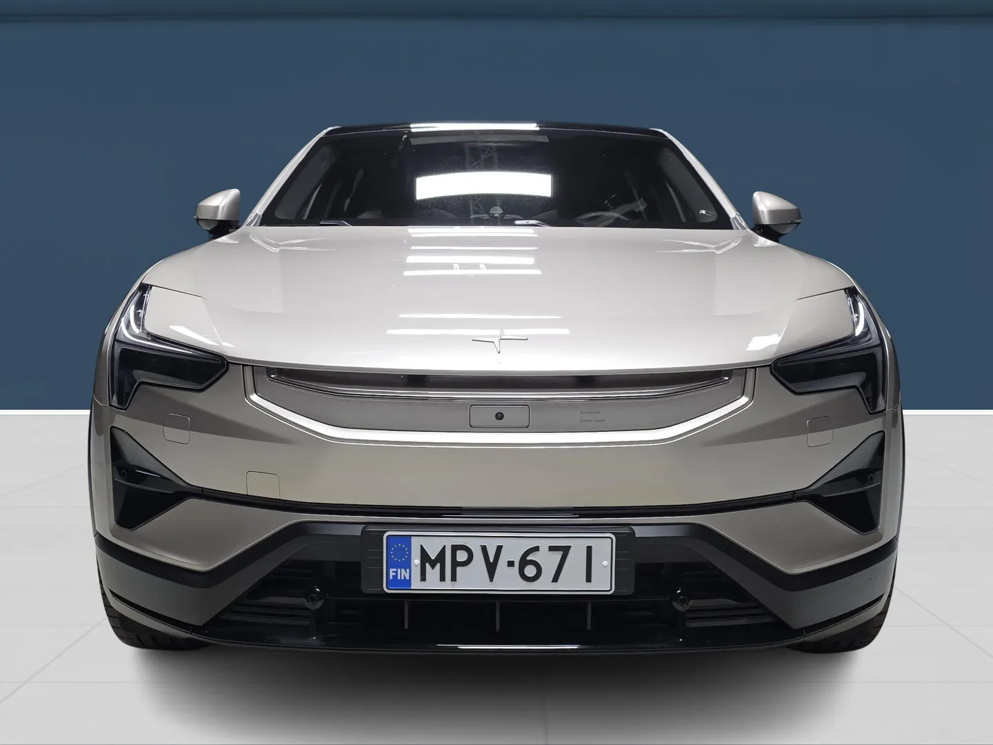 Autokuva 2 - MPV-671