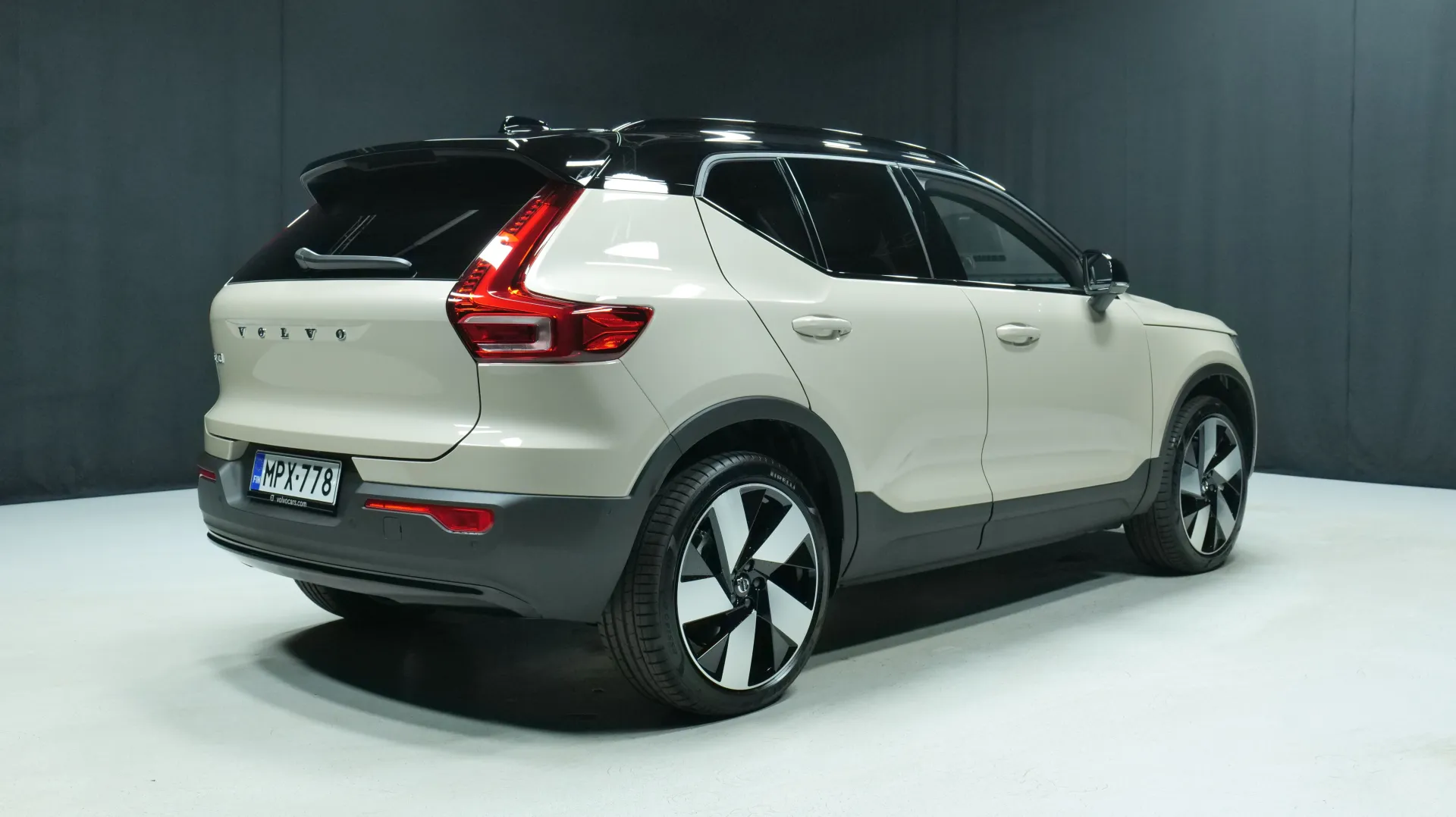 Autokuva 5 - MPX-778