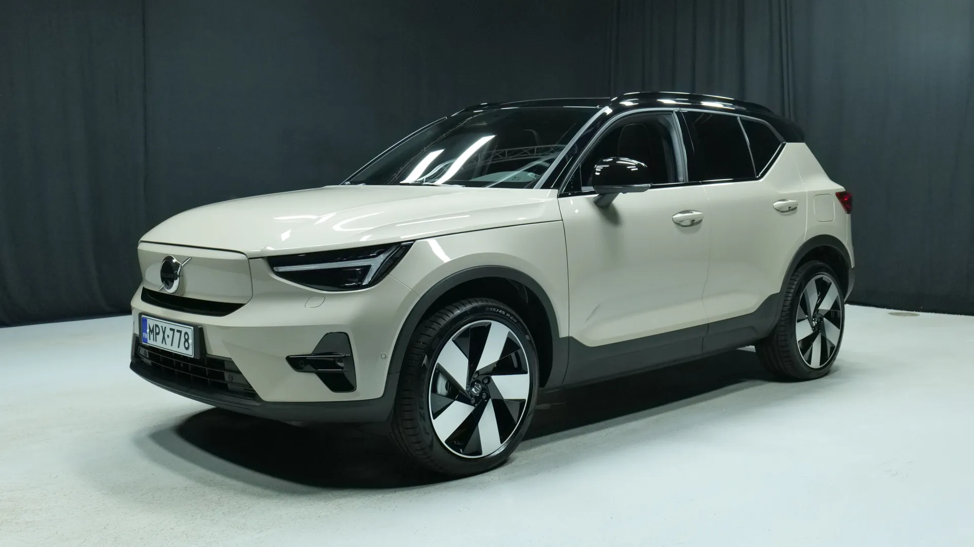 Autokuva 2 - MPX-778