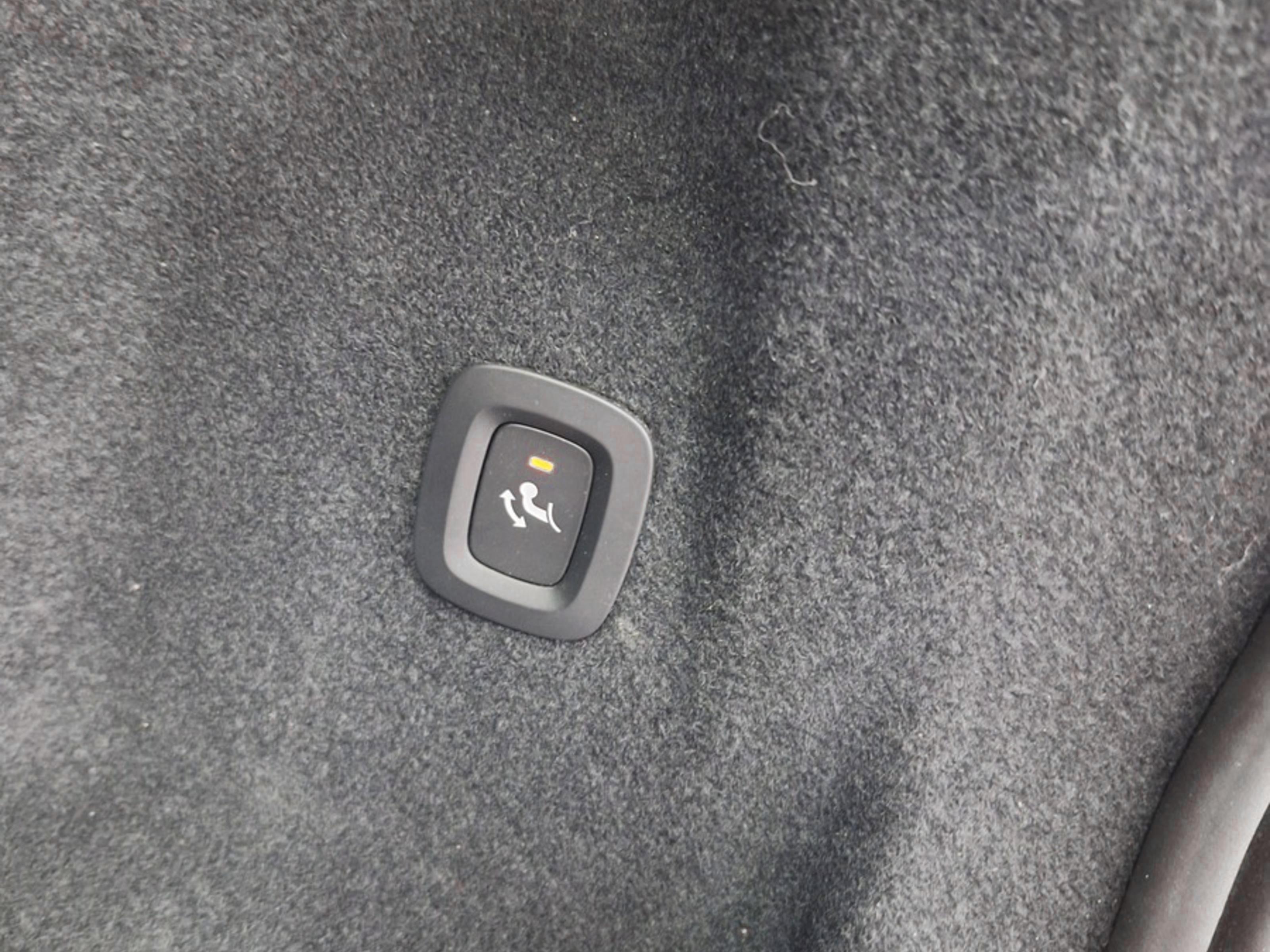 Volvo XC60 2025, kuva 7/7