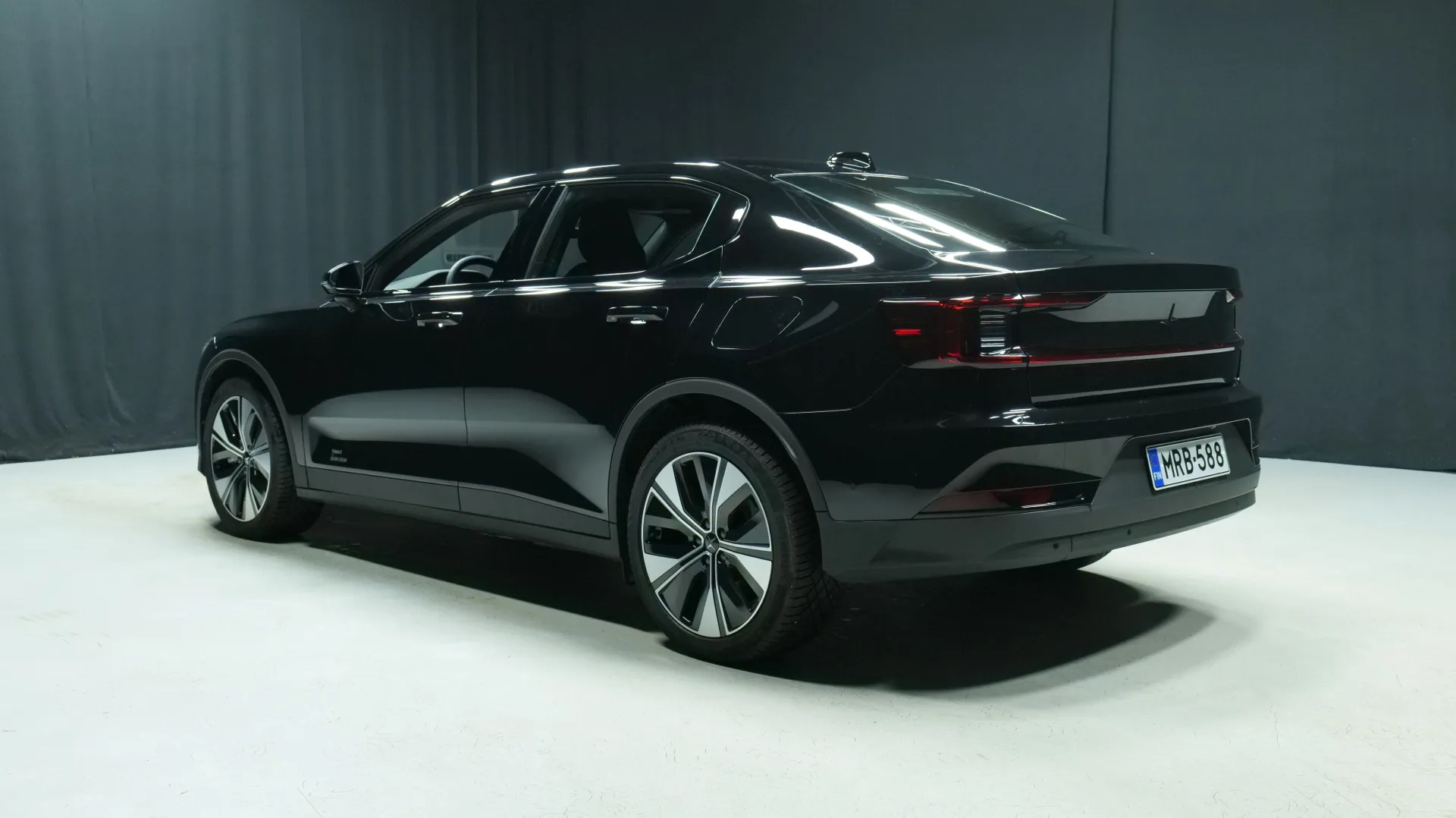 Autokuva 2 - MRB-588