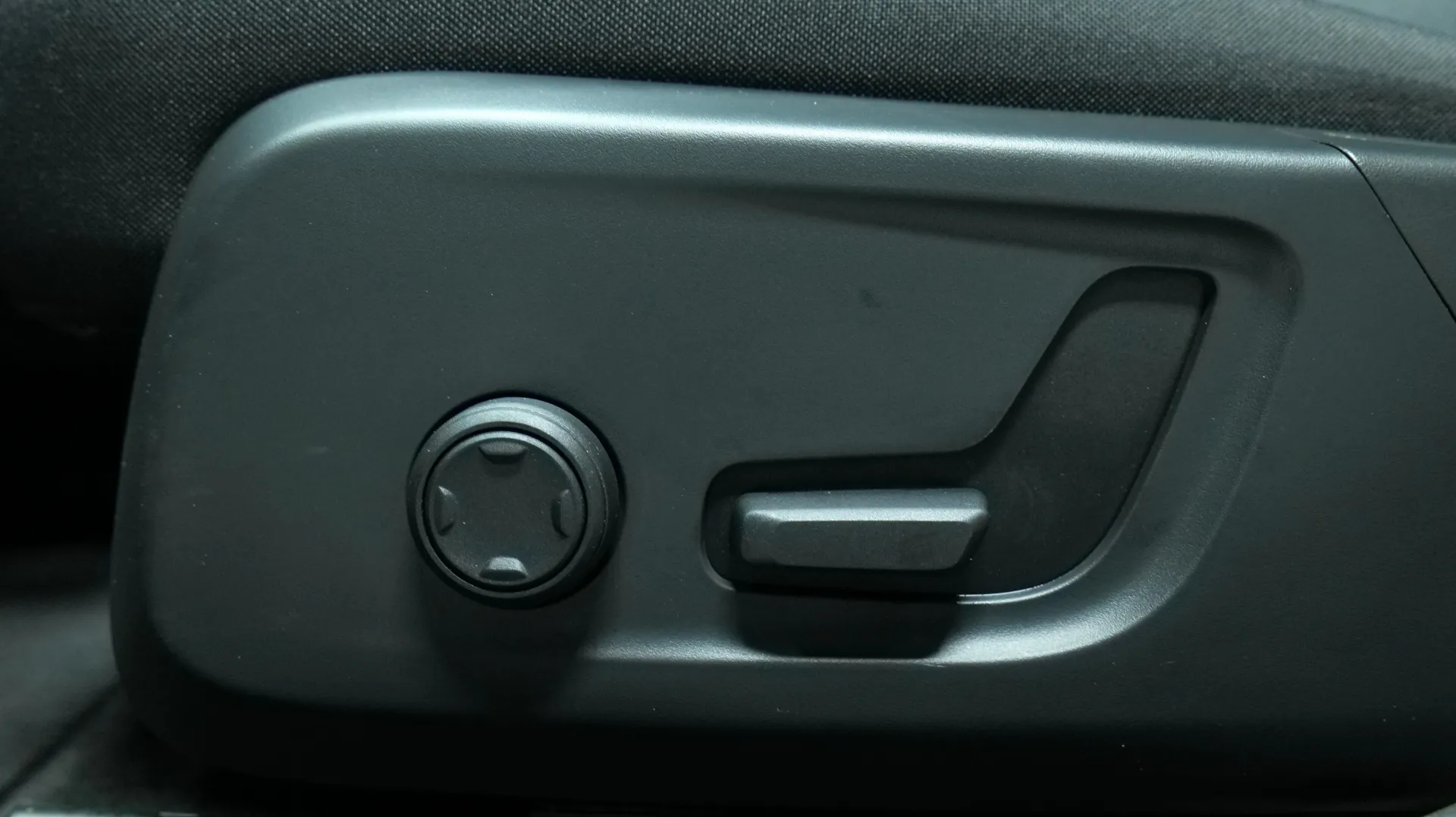 Autokuva 11 - MRB-588