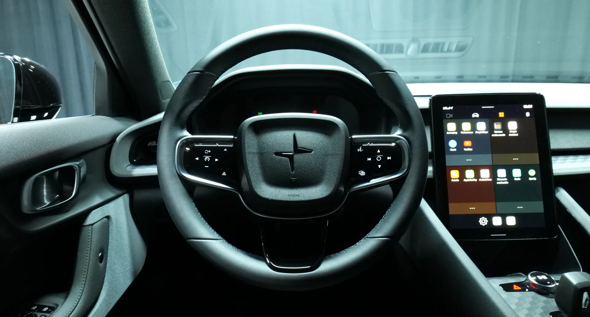 Autokuva 15 - MRB-588