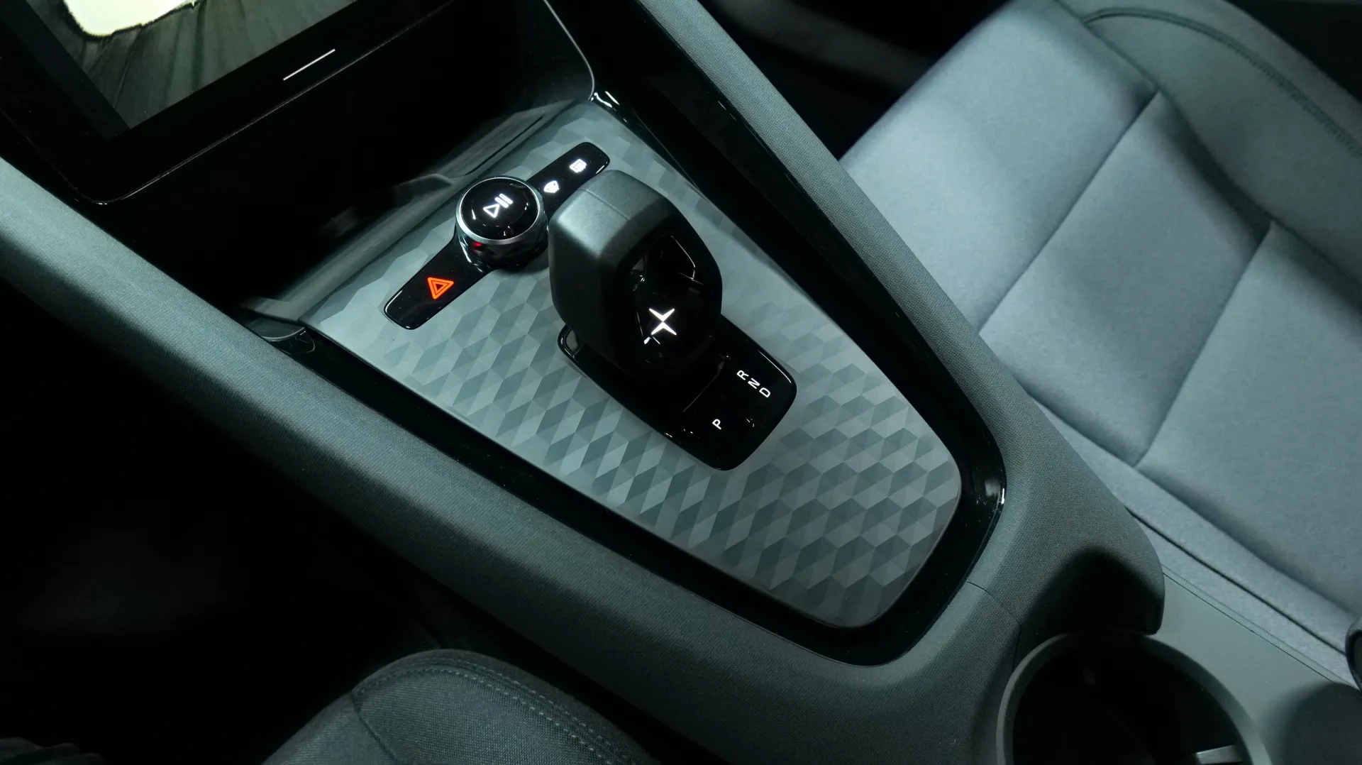 Autokuva 10 - MRB-588