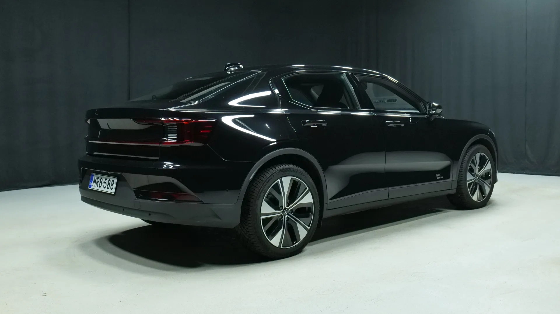 Autokuva 3 - MRB-588