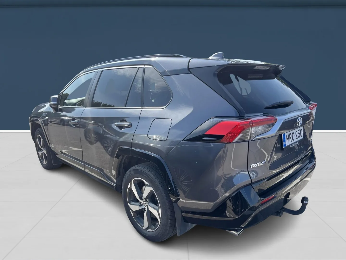 Autokuva 2 - MRC-230