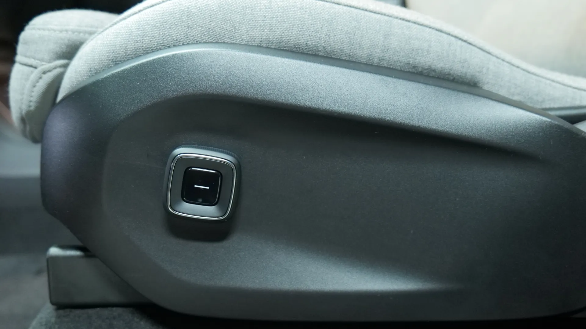 Autokuva 22 - MRC-517