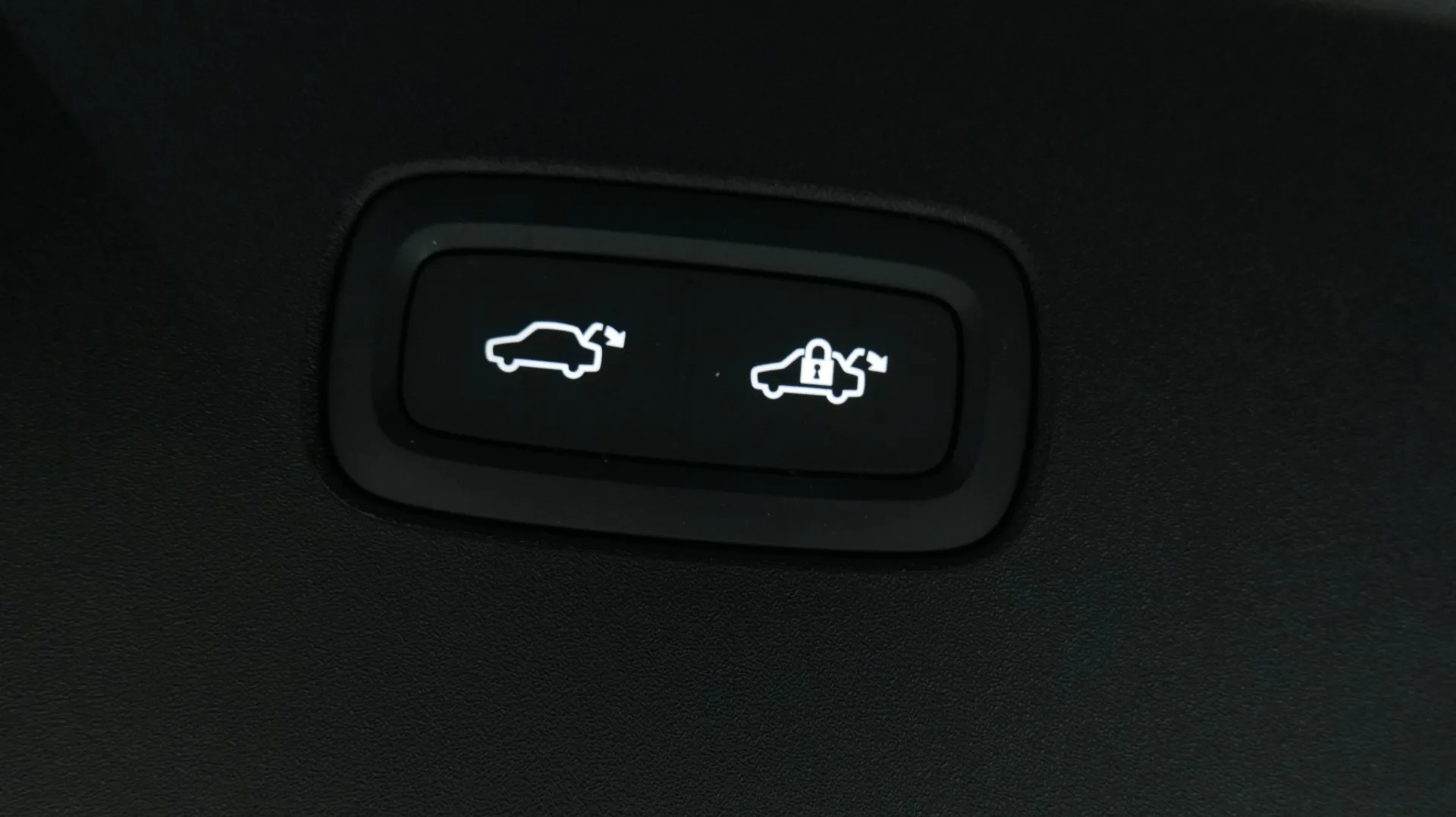 Autokuva 7 - MRC-517