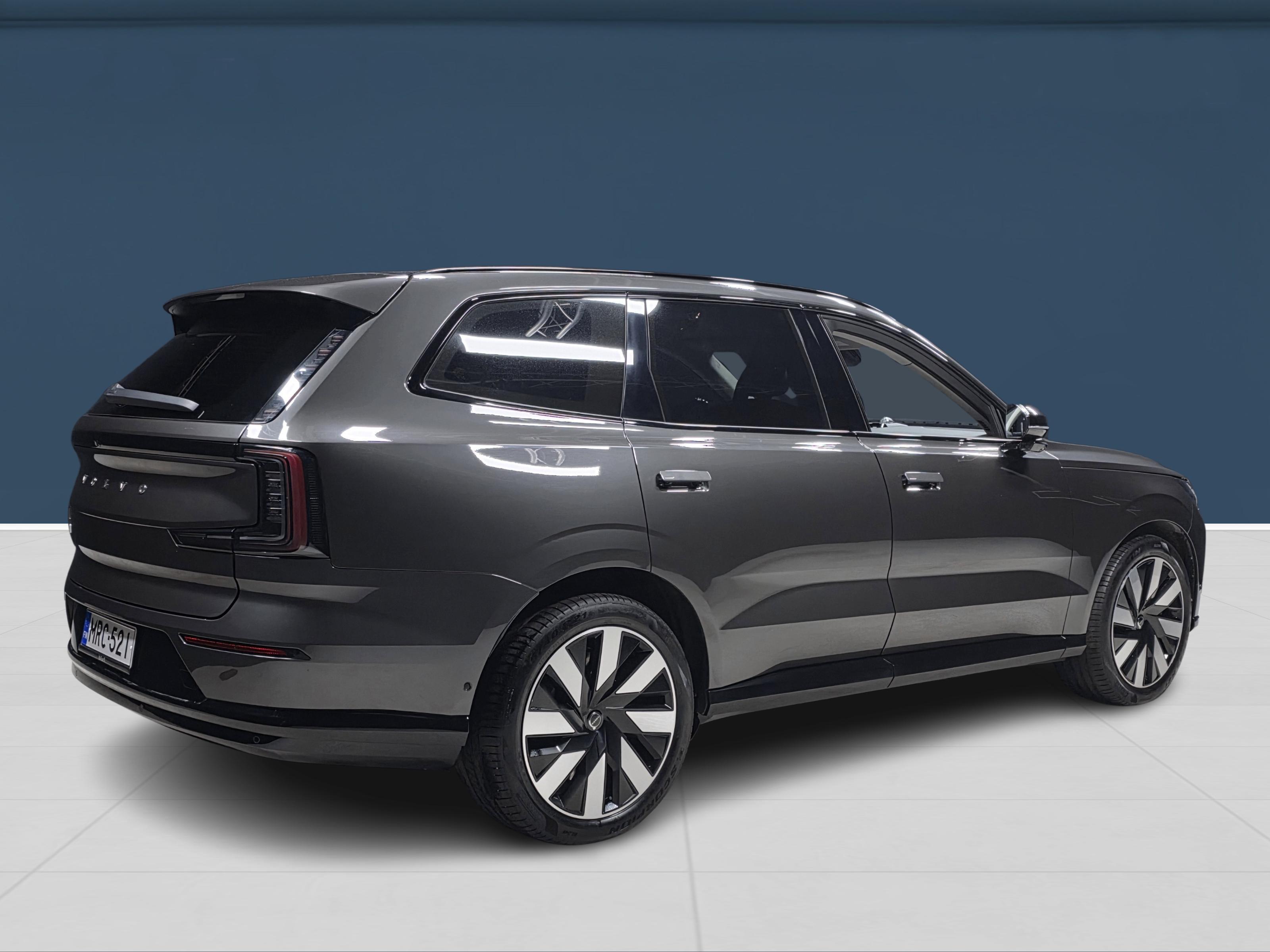 Volvo EX90 Twin Performance Ultra 2025, kuva 4/19