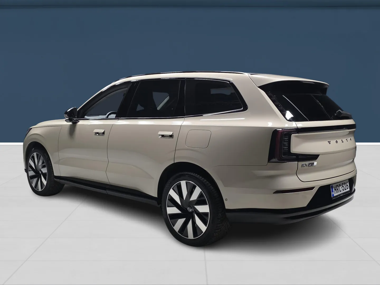 Autokuva 6 - MRC-526