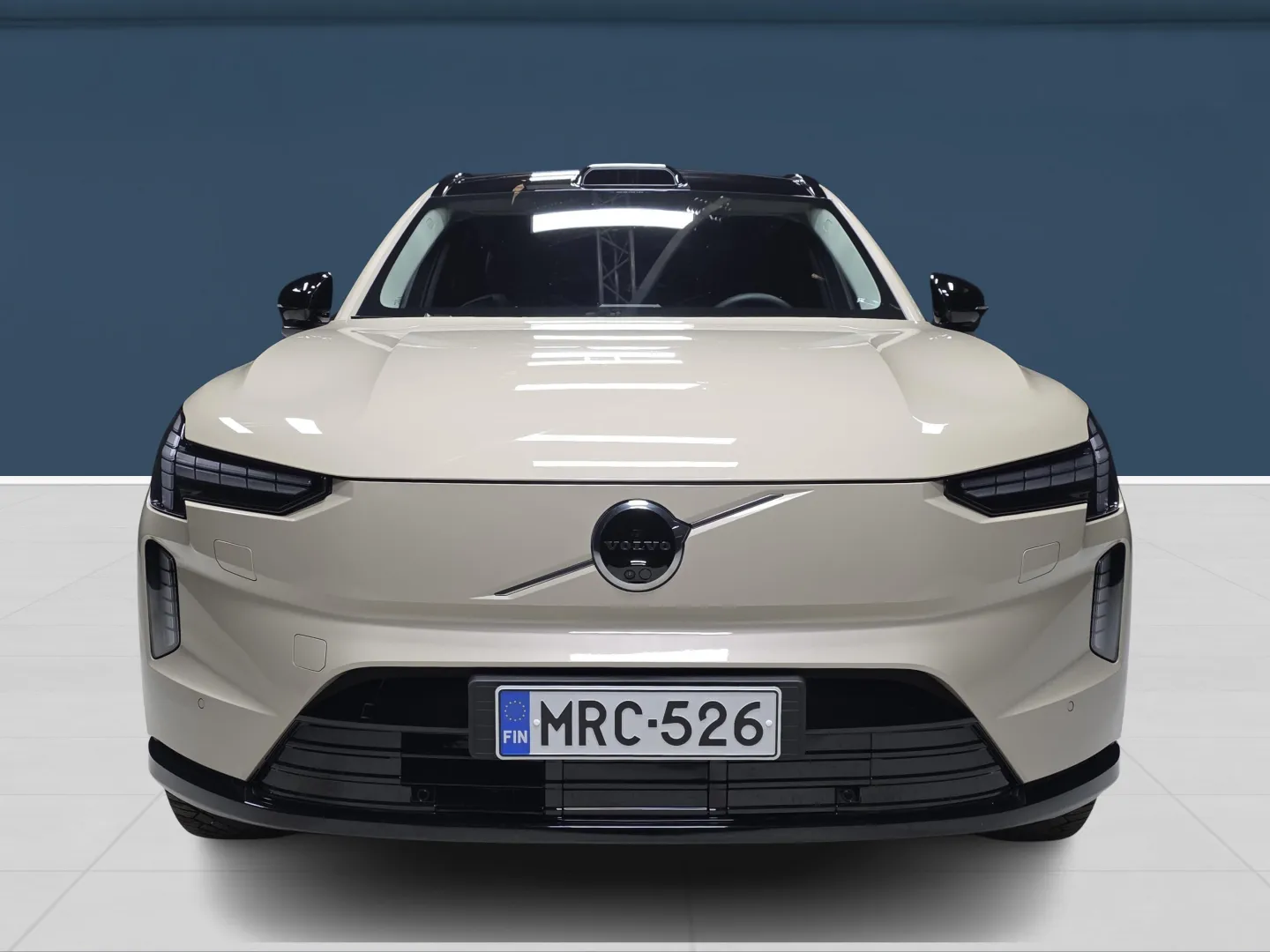 Autokuva 2 - MRC-526