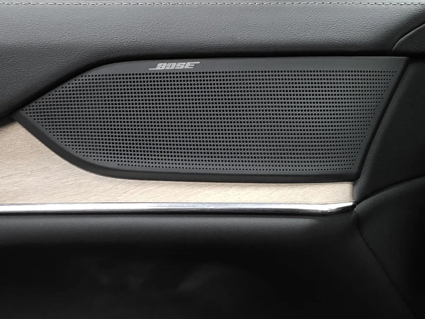 Autokuva 15 - MRC-526