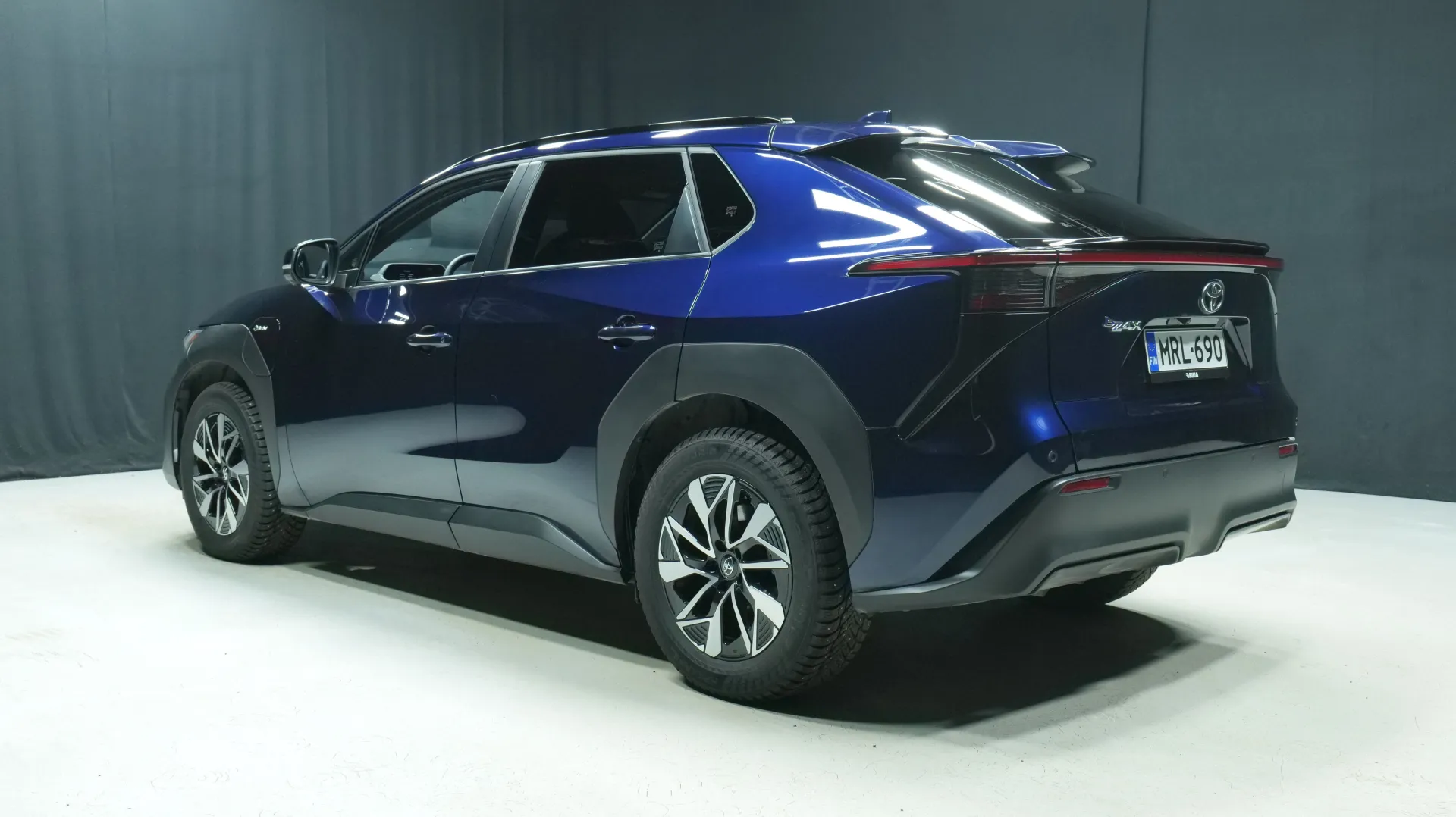 Autokuva 2 - MRL-690