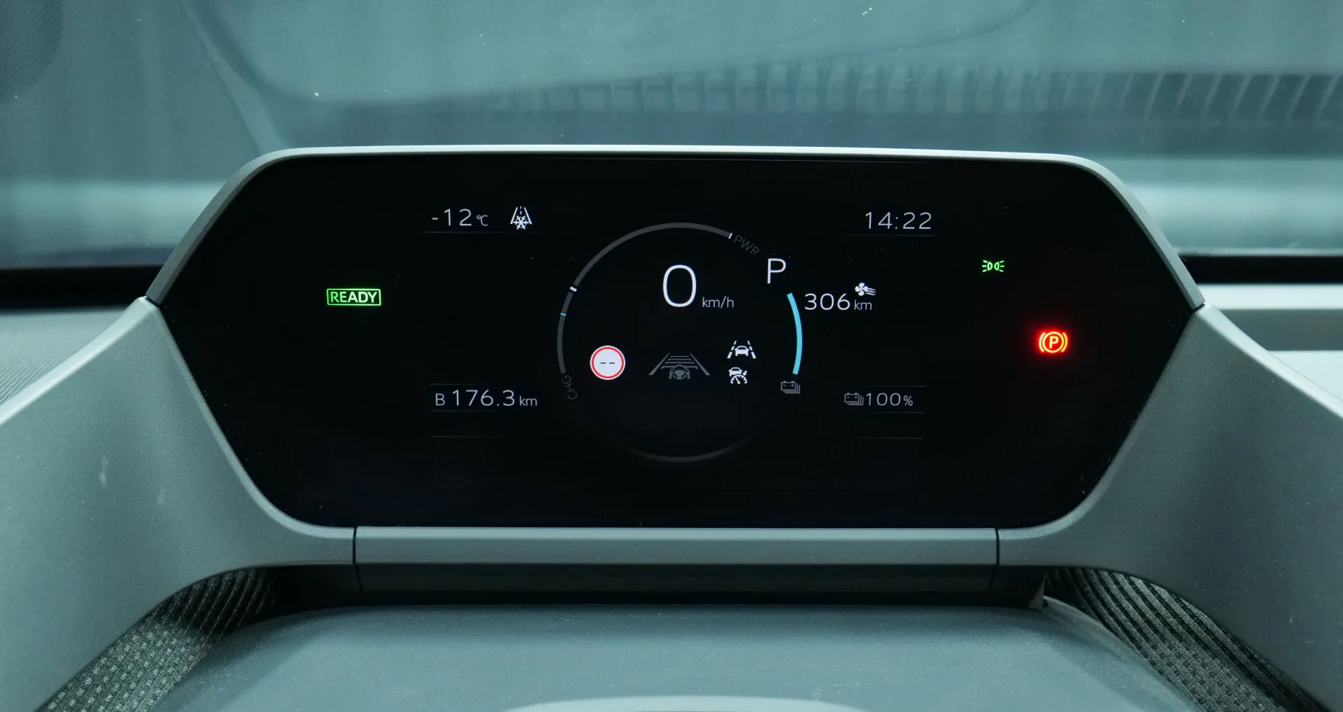 Autokuva 6 - MRL-690