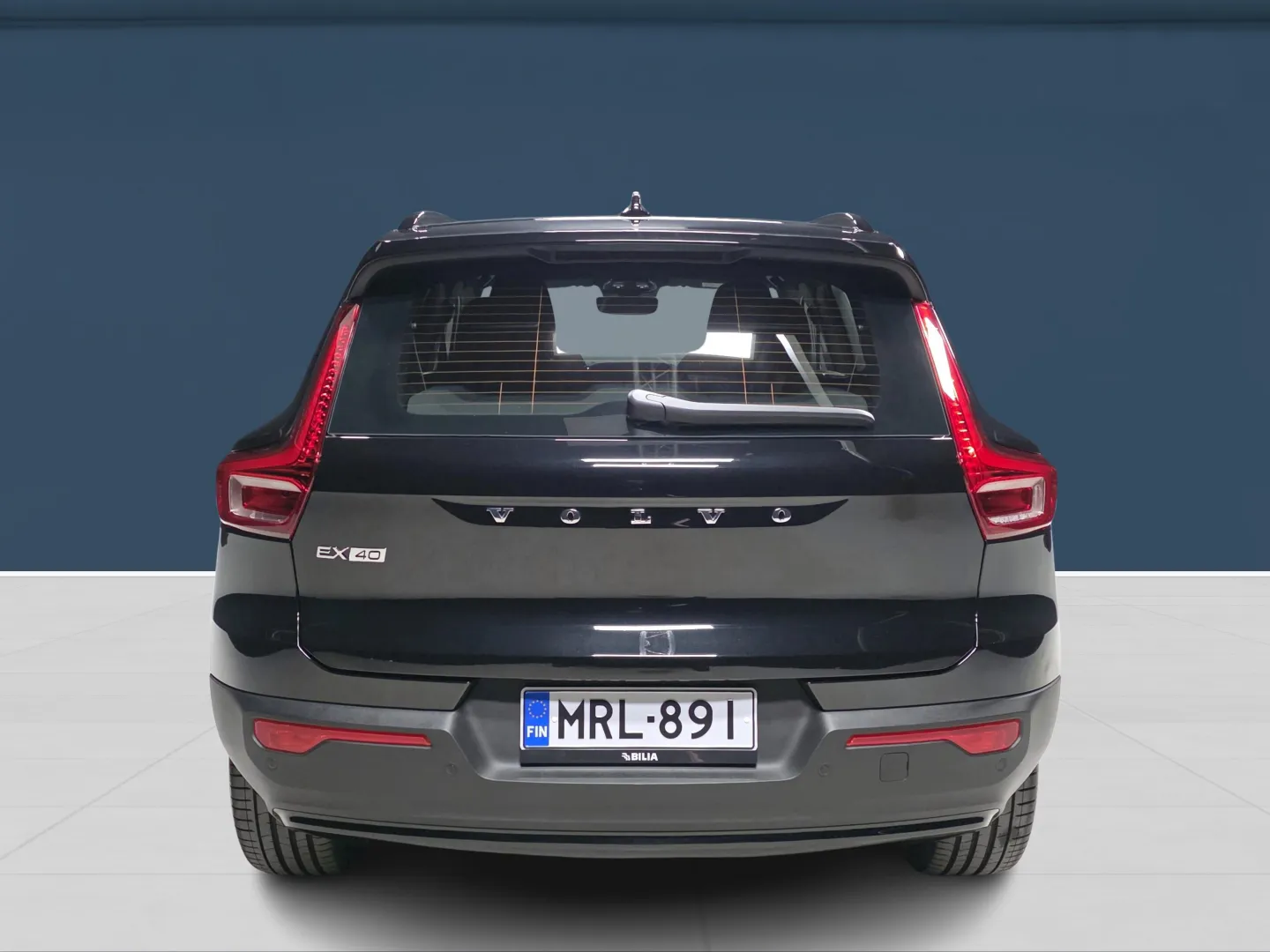 Autokuva 5 - MRL-891