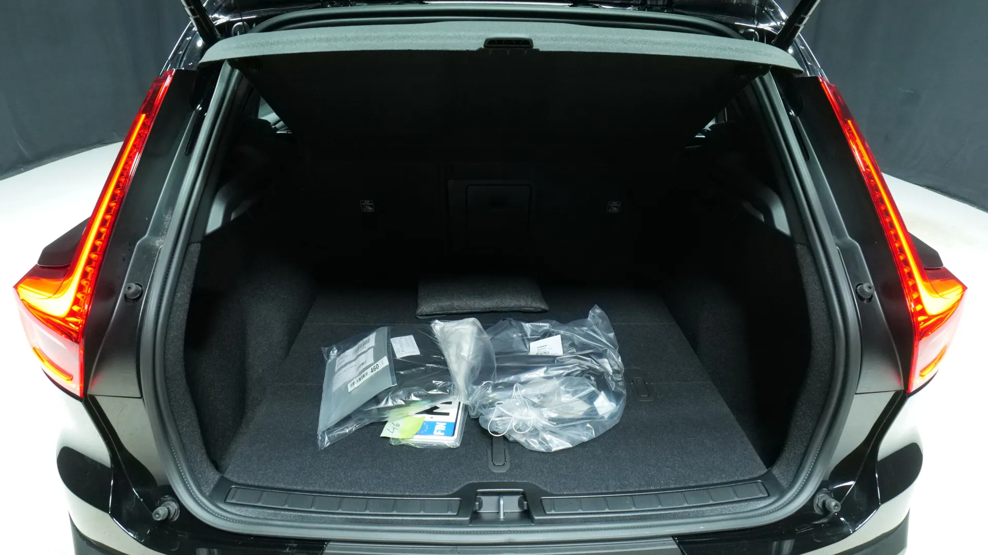 Autokuva 16 - MRL-891