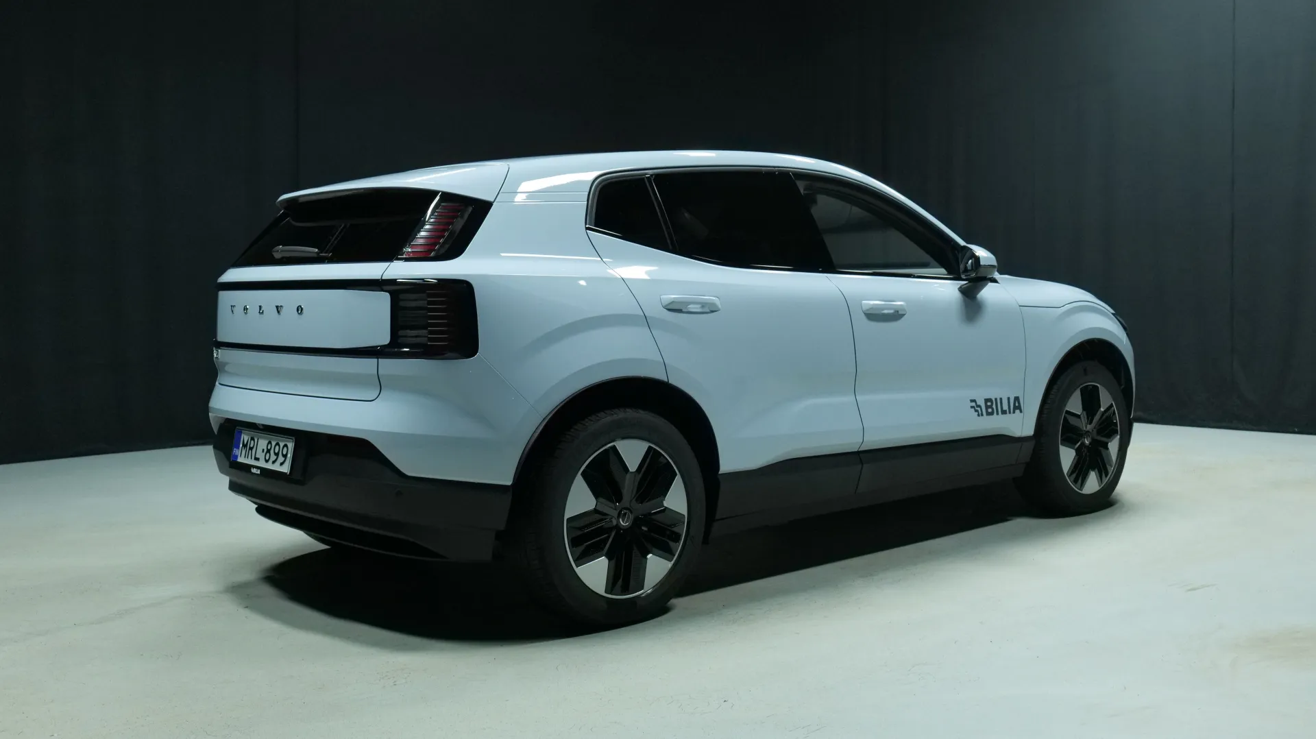 Autokuva 3 - MRL-899