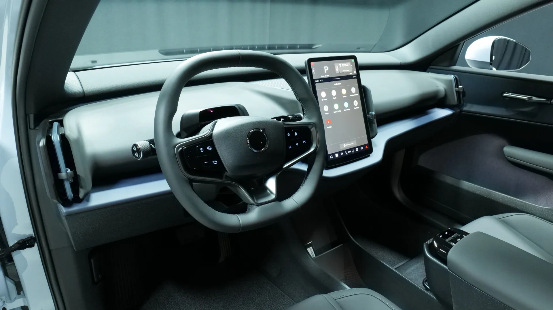 Autokuva 9 - MRL-899