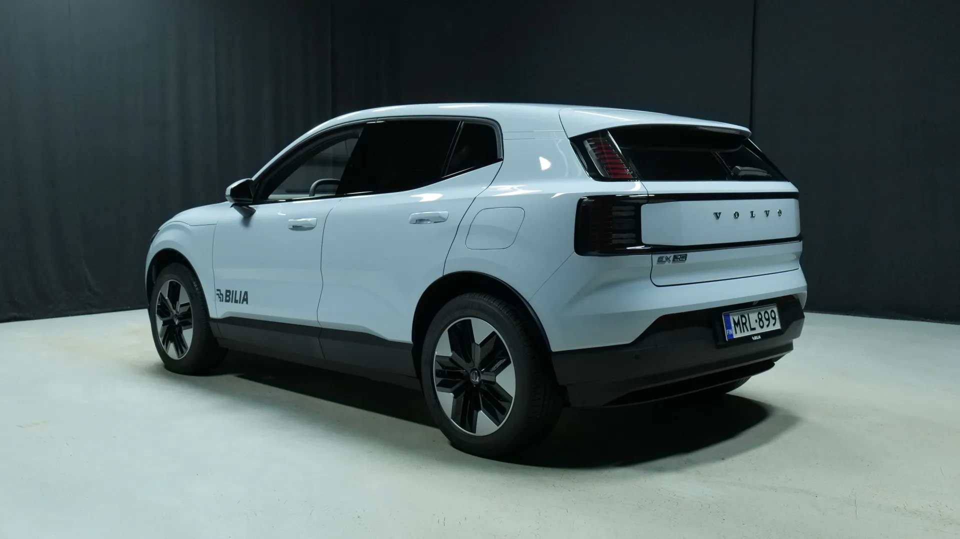 Autokuva 2 - MRL-899