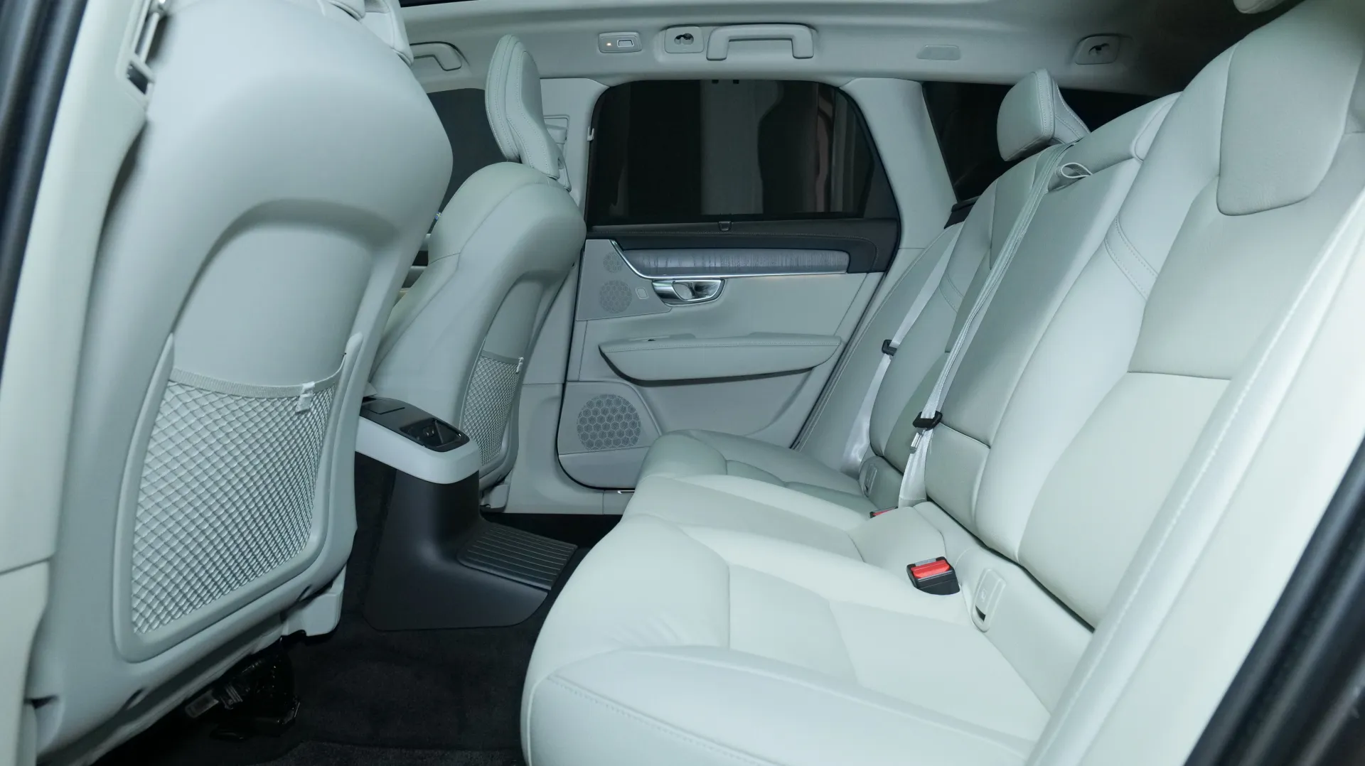 Autokuva 16 - MRM-325