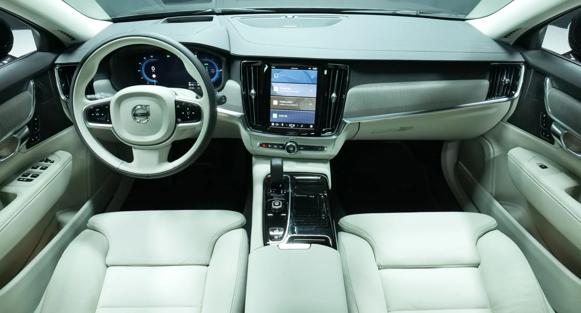 Autokuva 14 - MRM-325