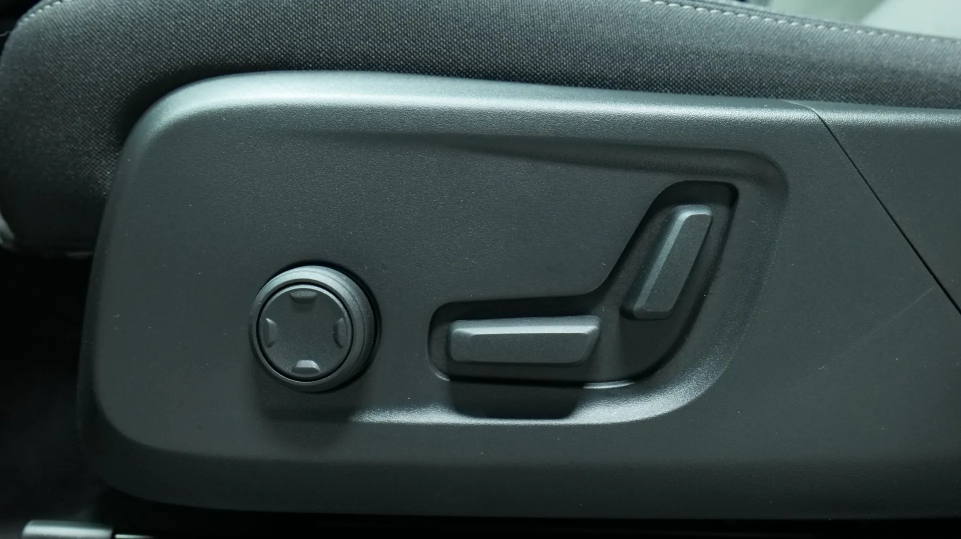 Autokuva 11 - MRO-184