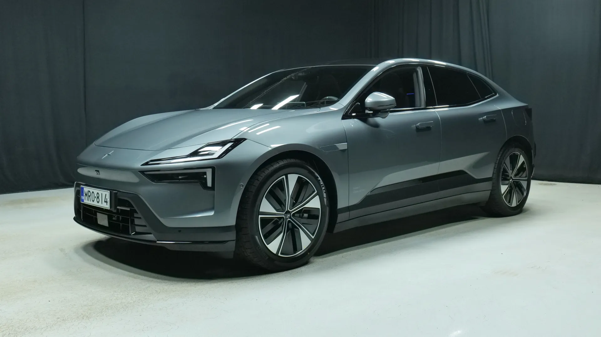 Polestar 4 MRO-814