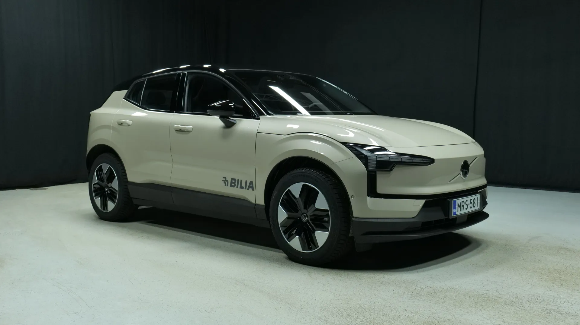 Autokuva 5 - MRS-581