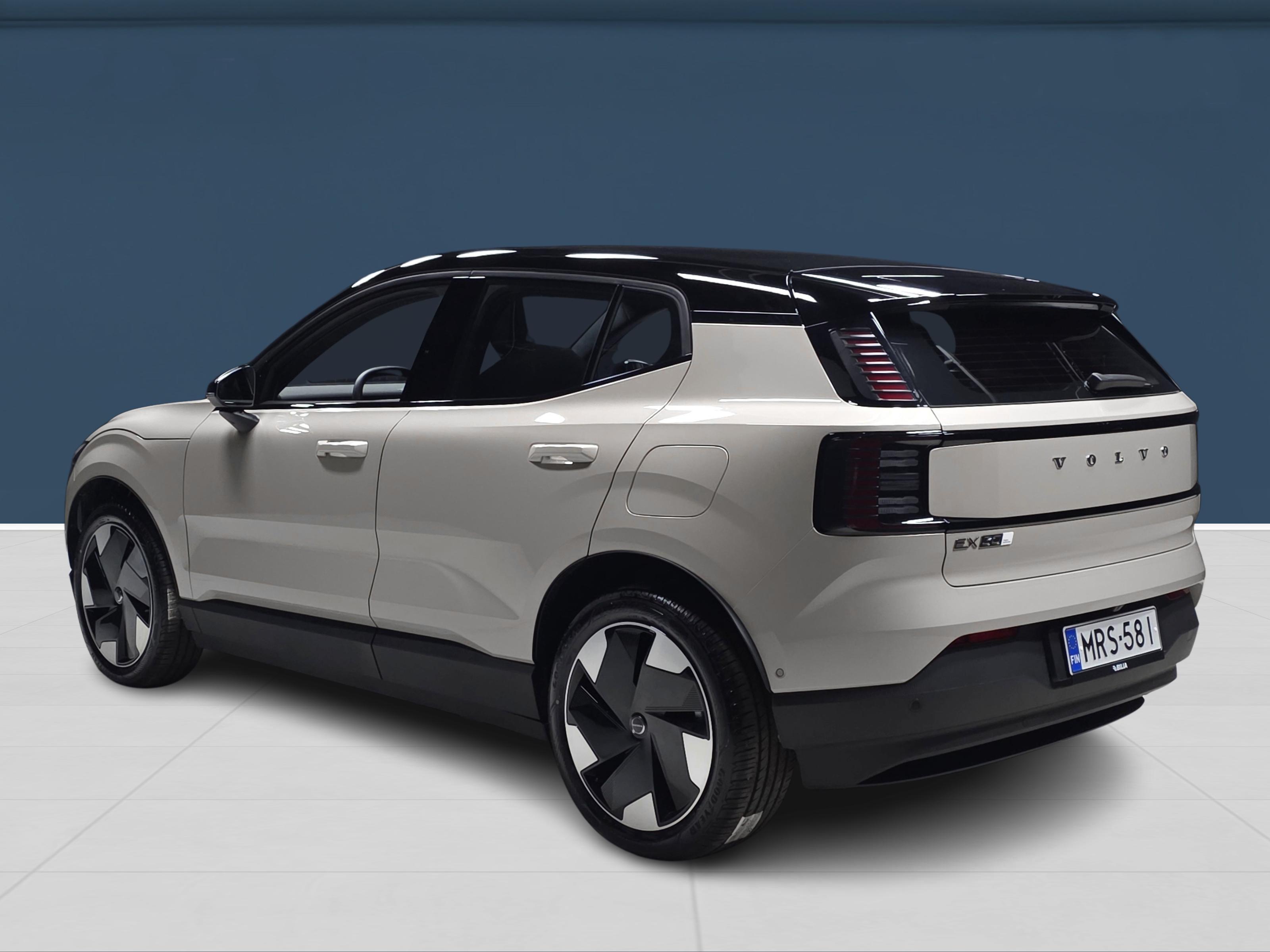 Volvo EX30 Twin Performance Ultra 2026, kuva 6/17