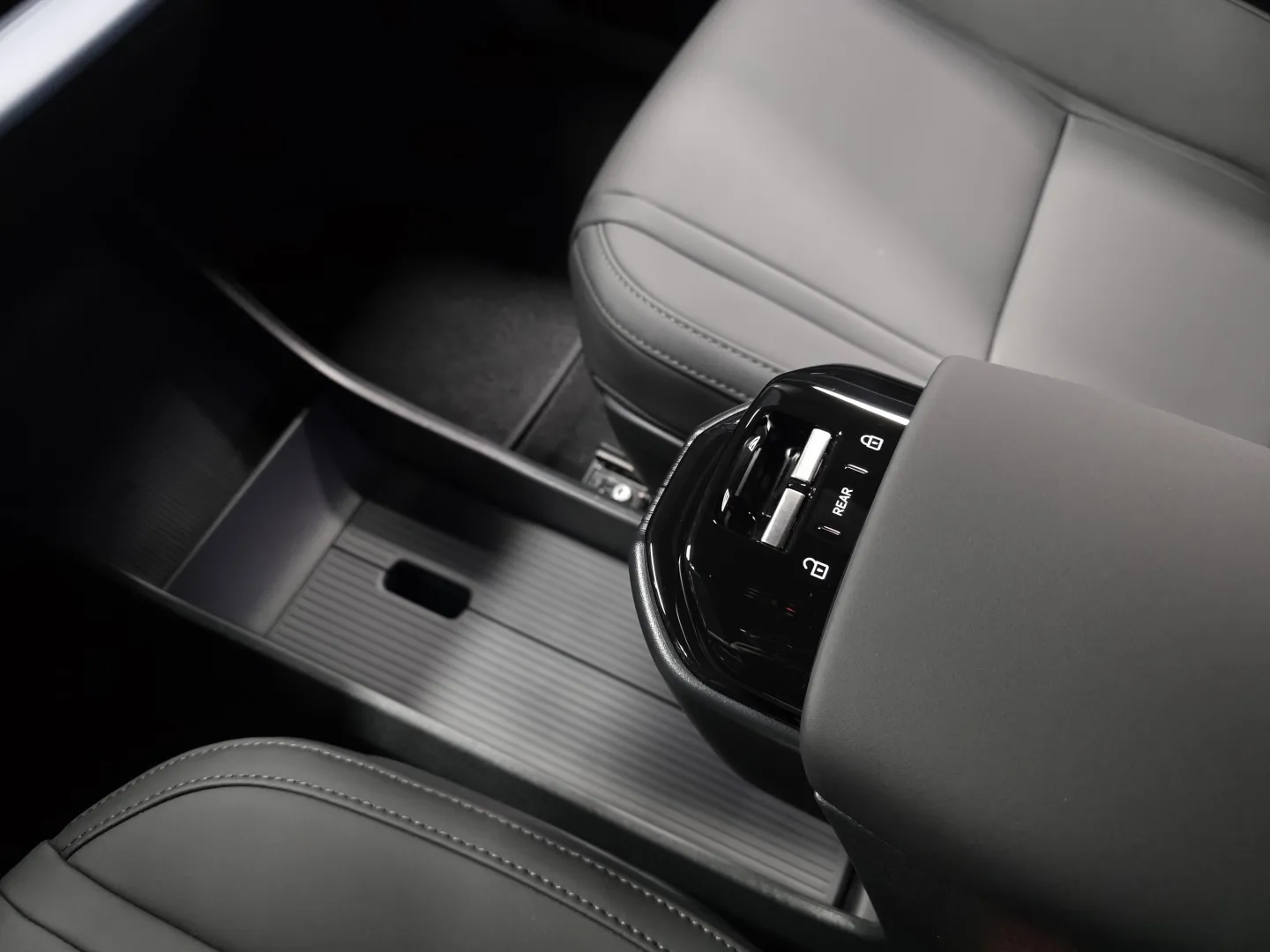 Autokuva 12 - MRS-597