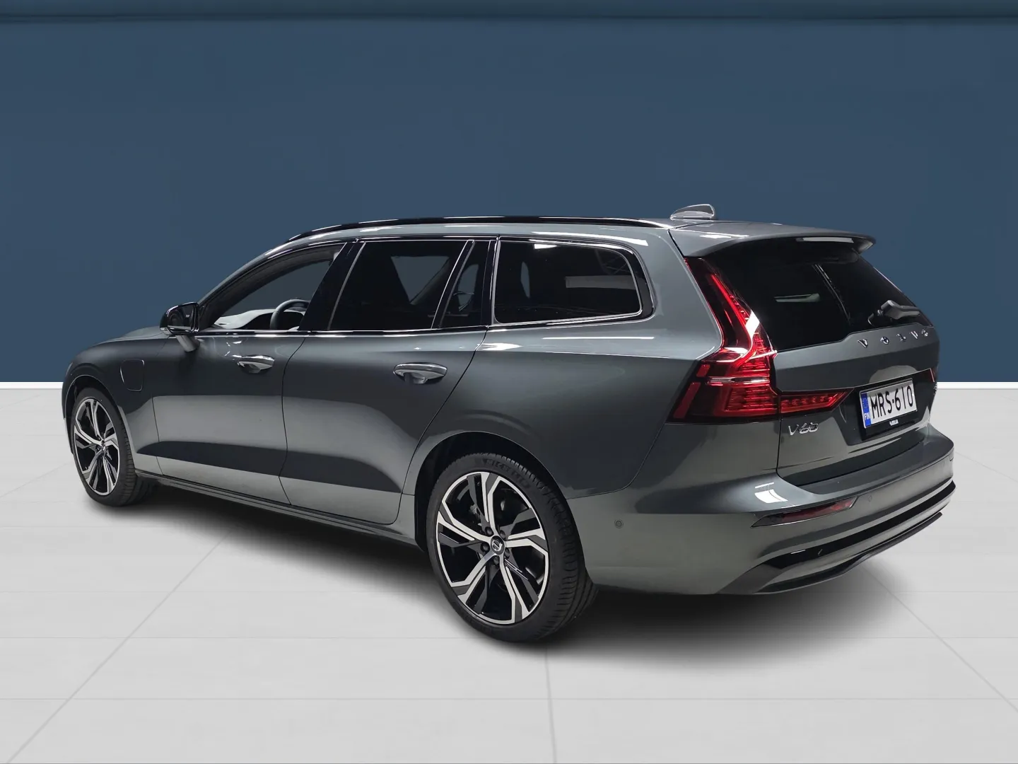 Autokuva 6 - MRS-610