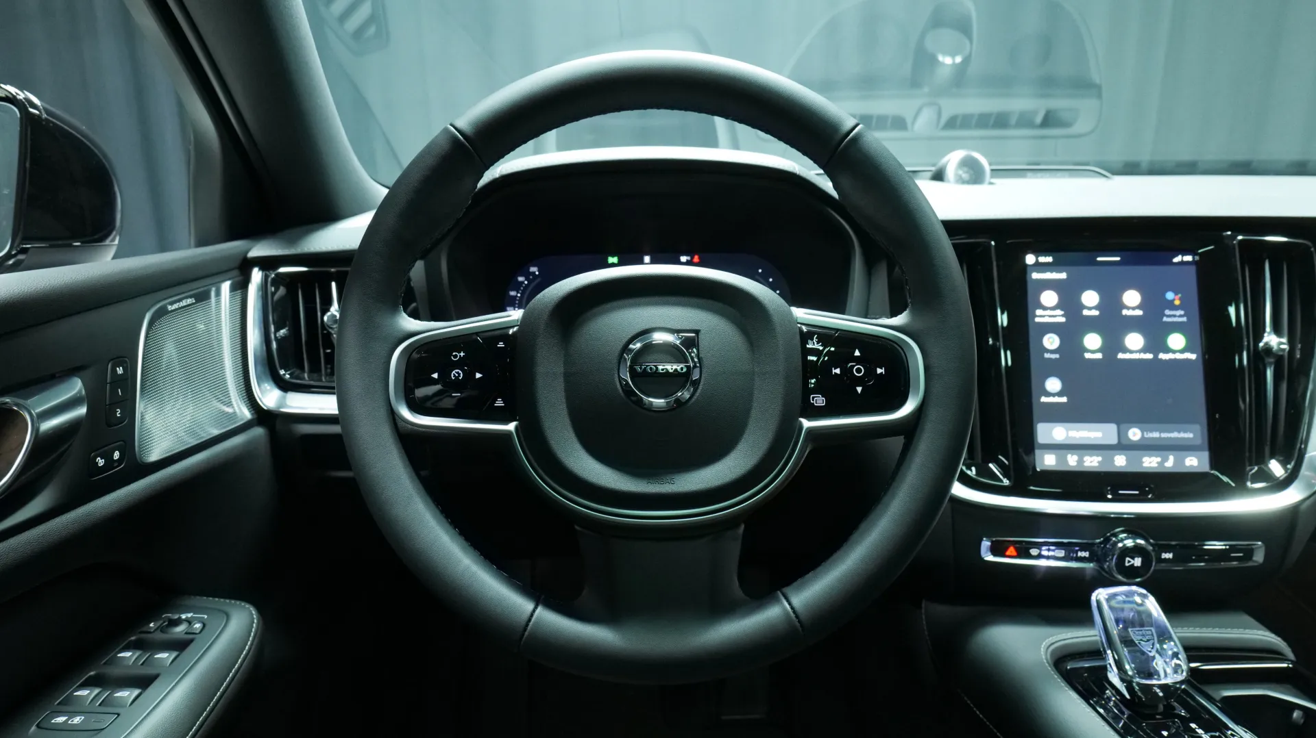 Autokuva 15 - MRT-714